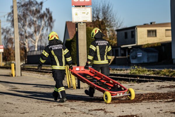 firefighter, stretcher, accident, ambulance, paramedic, medical, emergency, transportation, rescue, stretcher, paramedic, paramedic, paramedic, paramedic, paramedic